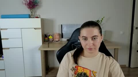 Alice online show from October 23, 5:41 pm