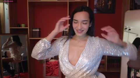 A R Y A  T I A online show from December 21, 6:33 pm