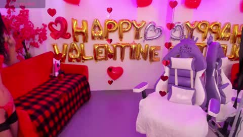 Alice  online show from February 14, 11:53 am