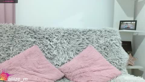 alice online show from October 3, 7:52 pm