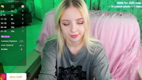 alice_halle online show from December 9, 5:52 pm