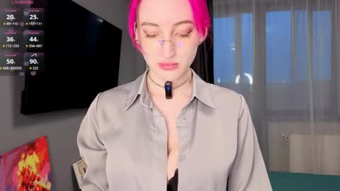 Alice online show from April 24, 2:42 pm