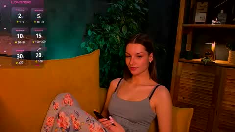 Alice online show from November 15, 7:48 pm