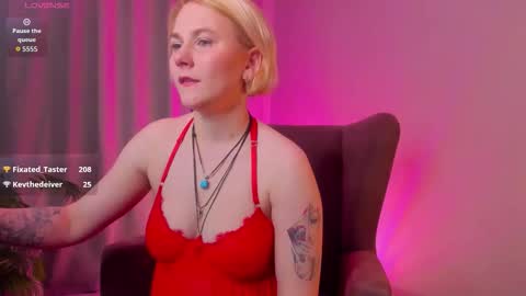 alice_maurik online show from November 6, 12:11 pm