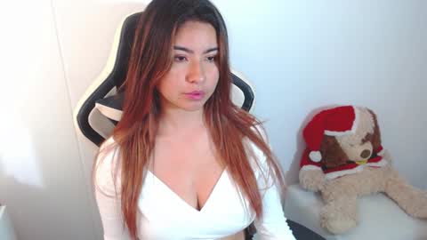 Alice online show from December 12, 6:53 pm