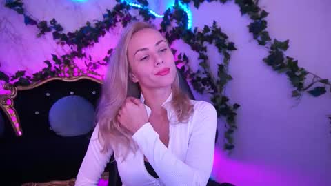 alice_morell online show from November 1, 9:02 am