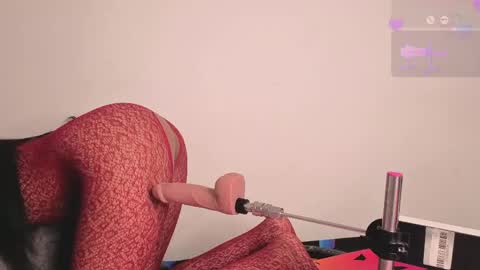alice_parkerx online show from May 26, 10:58 am