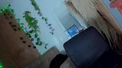 alice_randyy online show from March 9, 3:15 pm