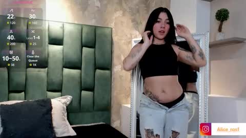 Alice  online show from February 7, 2:37 am