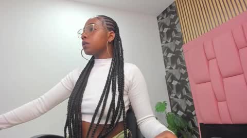 alice_rouusse online show from September 9, 12:16 pm