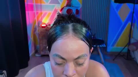 Alice online show from October 19, 7:49 pm