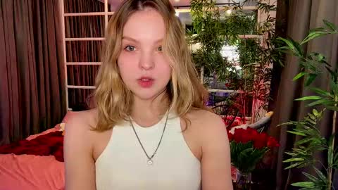 Alice  online show from March 11, 9:04 pm