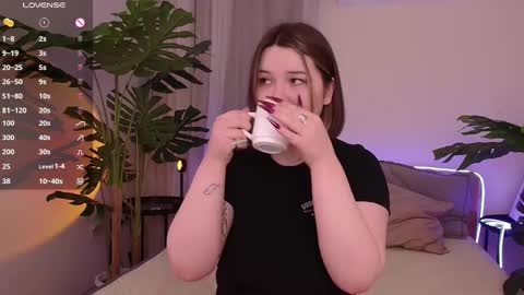 Alice  online show from March 1, 3:49 pm