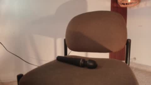 aliceblaker_ online show from September 19, 4:44 am