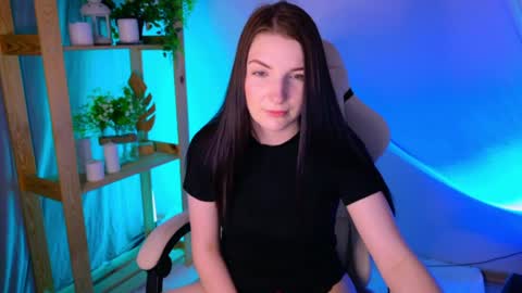 alicechanell online show from April 12, 7:55 am