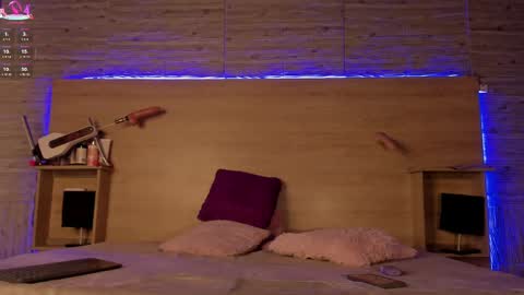 Alice  online show from February 18, 12:17 pm