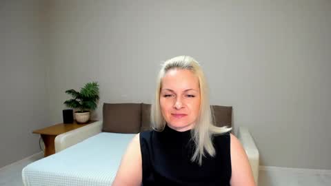 Alicee online show from January 29, 7:00 pm