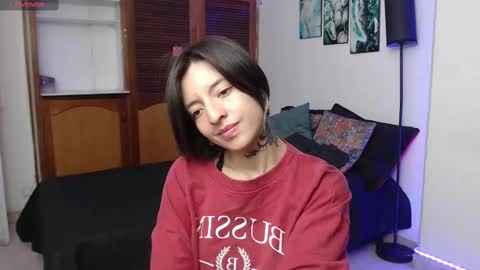 alicee_logan_ online show from October 1, 3:22 am