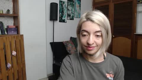 alicee_logan_ online show from March 18, 12:26 am