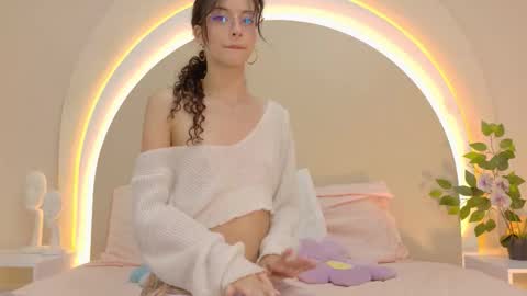 alice online show from November 24, 5:48 pm