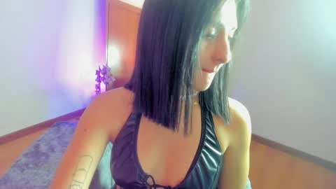 Alice online show from April 10, 7:20 pm