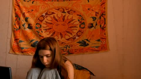 Alice online show from April 1, 1:41 pm