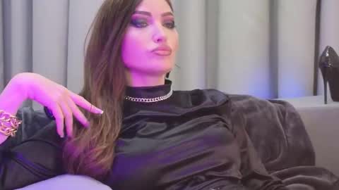 alicejameson online show from September 28, 9:20 pm