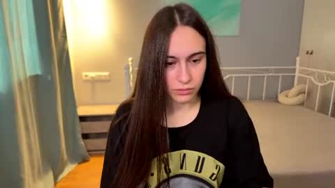 alicekollt online show from June 26, 1:34 pm