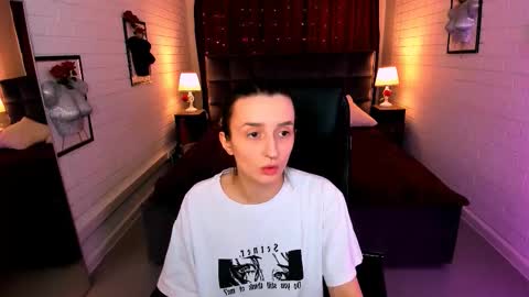 Alice online show from October 2, 1:05 pm