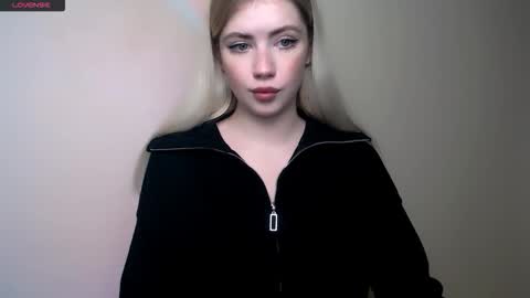 Alice online show from December 2, 2:30 pm