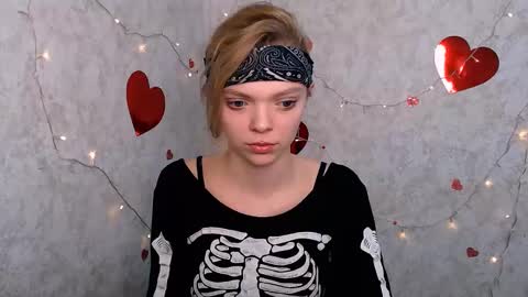 Alicemex  online show from March 9, 1:26 pm