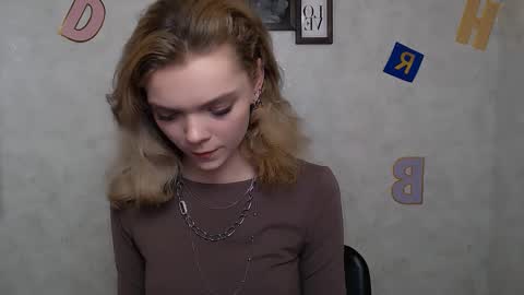 Alicemex  online show from March 12, 2:01 pm