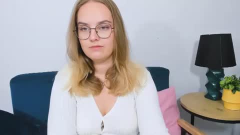 alicesensitive online show from October 27, 11:06 am