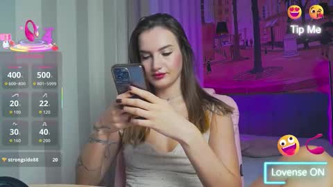 Alice online show from October 27, 10:15 pm