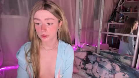 from wonderland online show from February 27, 4:18 pm