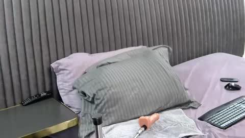 alicia beggs online show from September 11, 6:52 pm