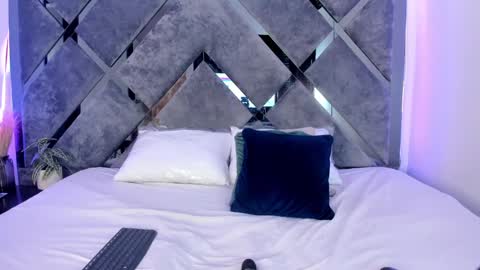 Alice  online show from February 18, 1:55 pm