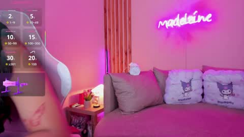 alicia_summer_ online show from April 12, 4:10 pm