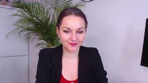 Alicia online show from March 5, 8:00 am