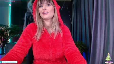 Aliessia online show from December 16, 6:49 pm