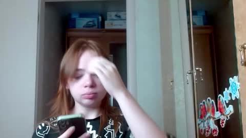 Alice online show from September 18, 3:43 pm