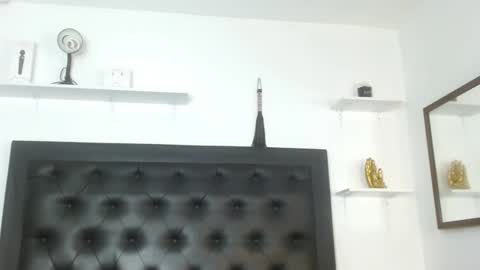 alika_jonhson_ online show from October 23, 4:07 am