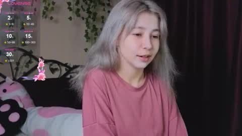 alikasocute online show from October 30, 4:04 am