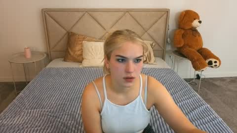 Alina online show from April 5, 6:40 pm