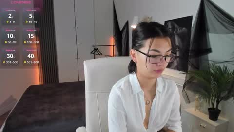 Alice online show from November 29, 7:45 am