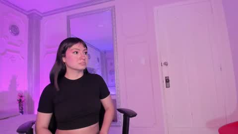 Alison Fishert online show from September 10, 1:44 pm