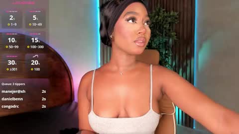 Alison Moon  online show from October 26, 1:12 am