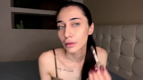 Alissa online show from March 1, 7:04 pm