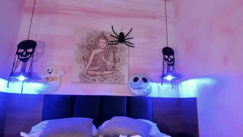 Alissa online show from October 3, 11:59 am