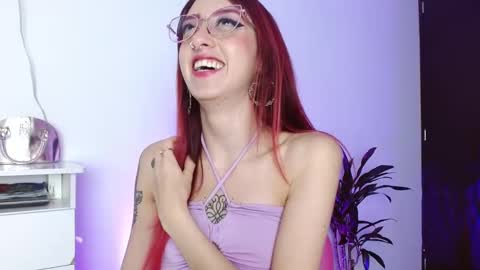 alissesallie_ online show from March 5, 11:16 pm